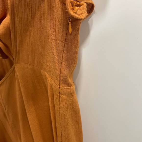 Cotton Candy LA cut out, tie front jumpsuit. Size M - Picture 4 of 6